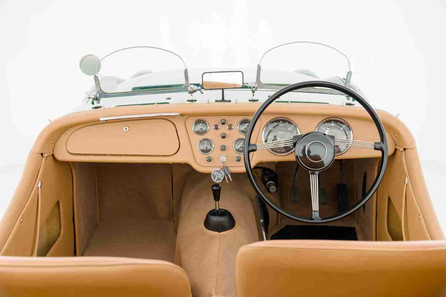 Triumph TR2 Long Door - 1954  
