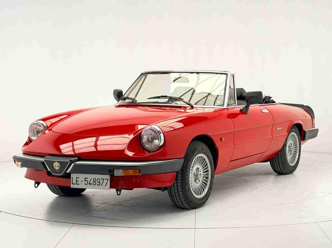 Alfa Romeo - Spider 1600 - 55,000km 'NO RESERVE' - 1989