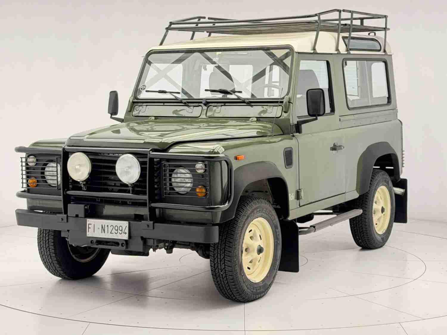 Land Rover - Defender 25.000 km - NO RESERVE - 1993