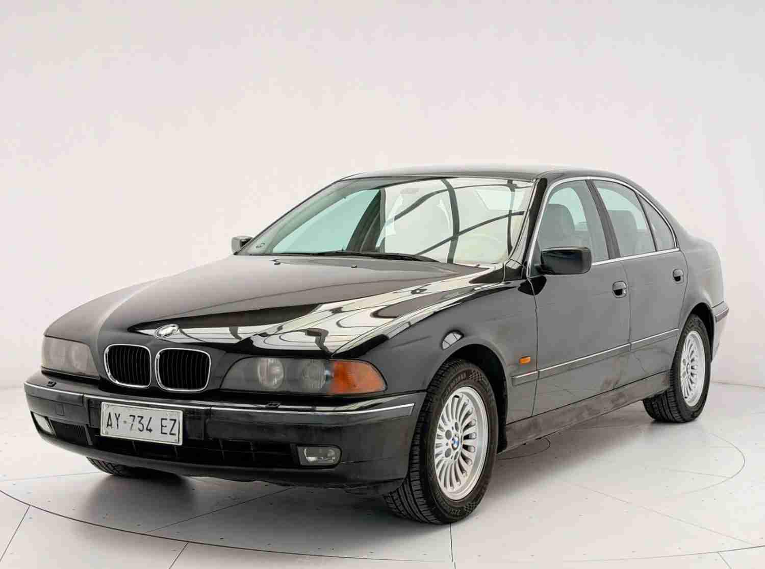 BMW - 520i E39 Manual - NO RESERVE - 1998